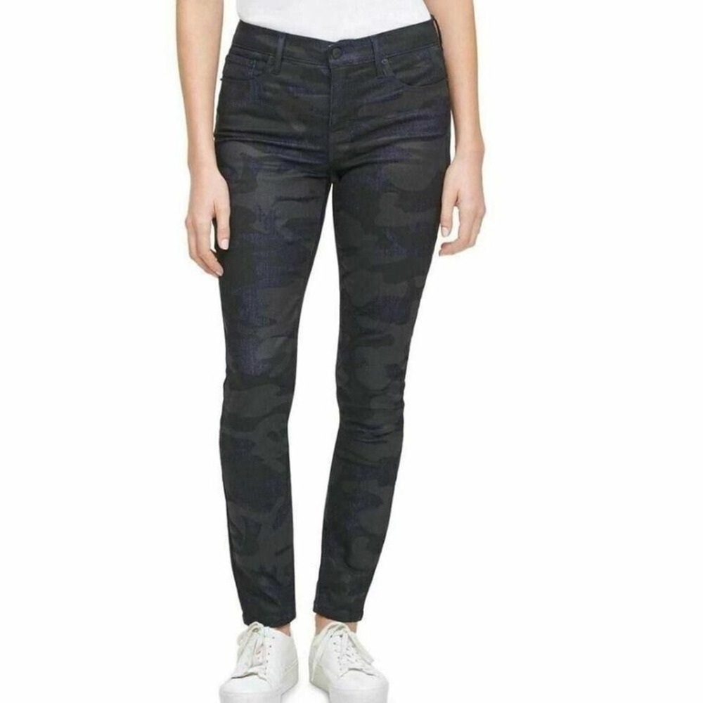 Calvin Klein camouflage printed mid rise skinny jeans size 26‎ Waist